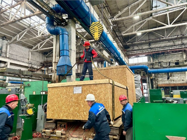 У нас "обновка": в цех поступил новый станок У нас "обновка": в цех поступил новый станок